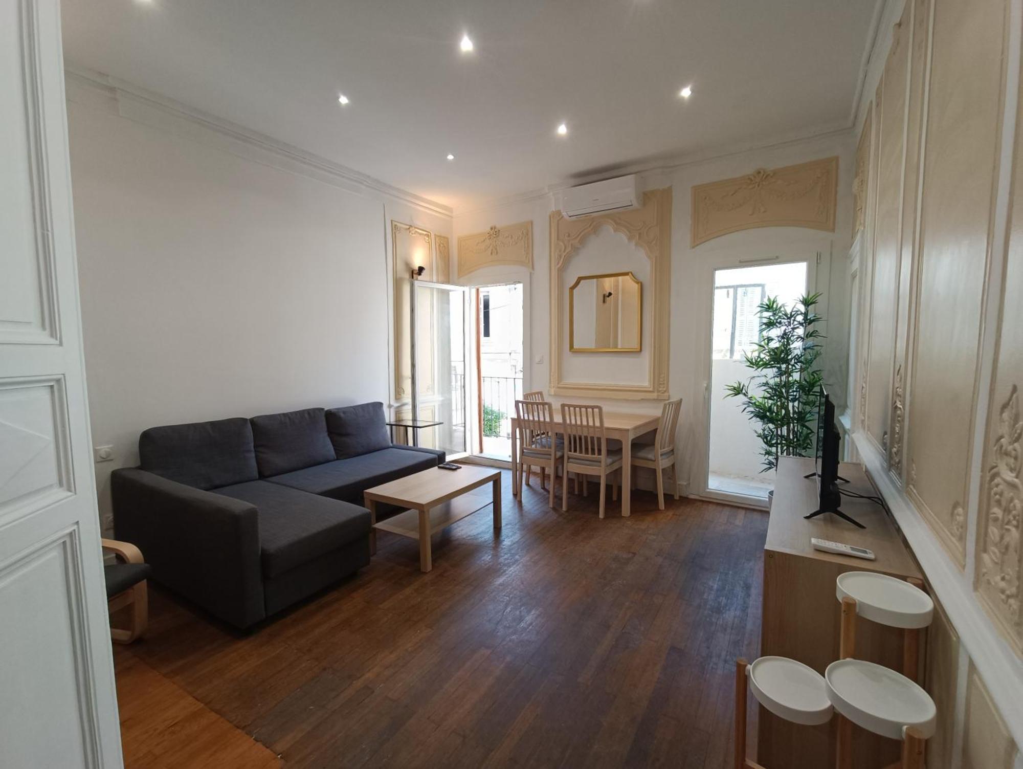 Appartements Et Studio Renoves En 2022, Intra Muros 아비뇽 외부 사진